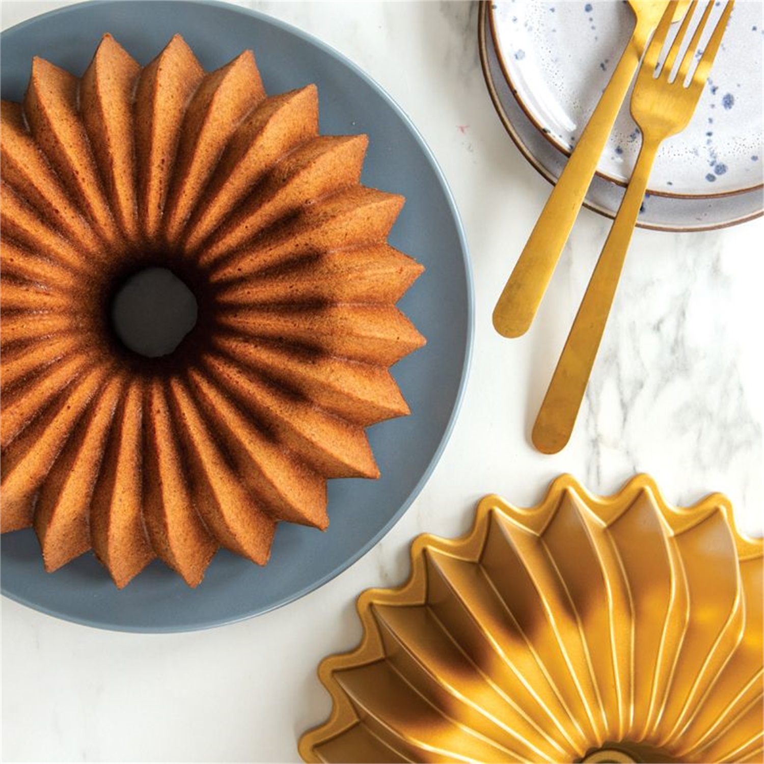 nordic-ware-brilliance-bundt-tulbandvorm-25cm-goud
