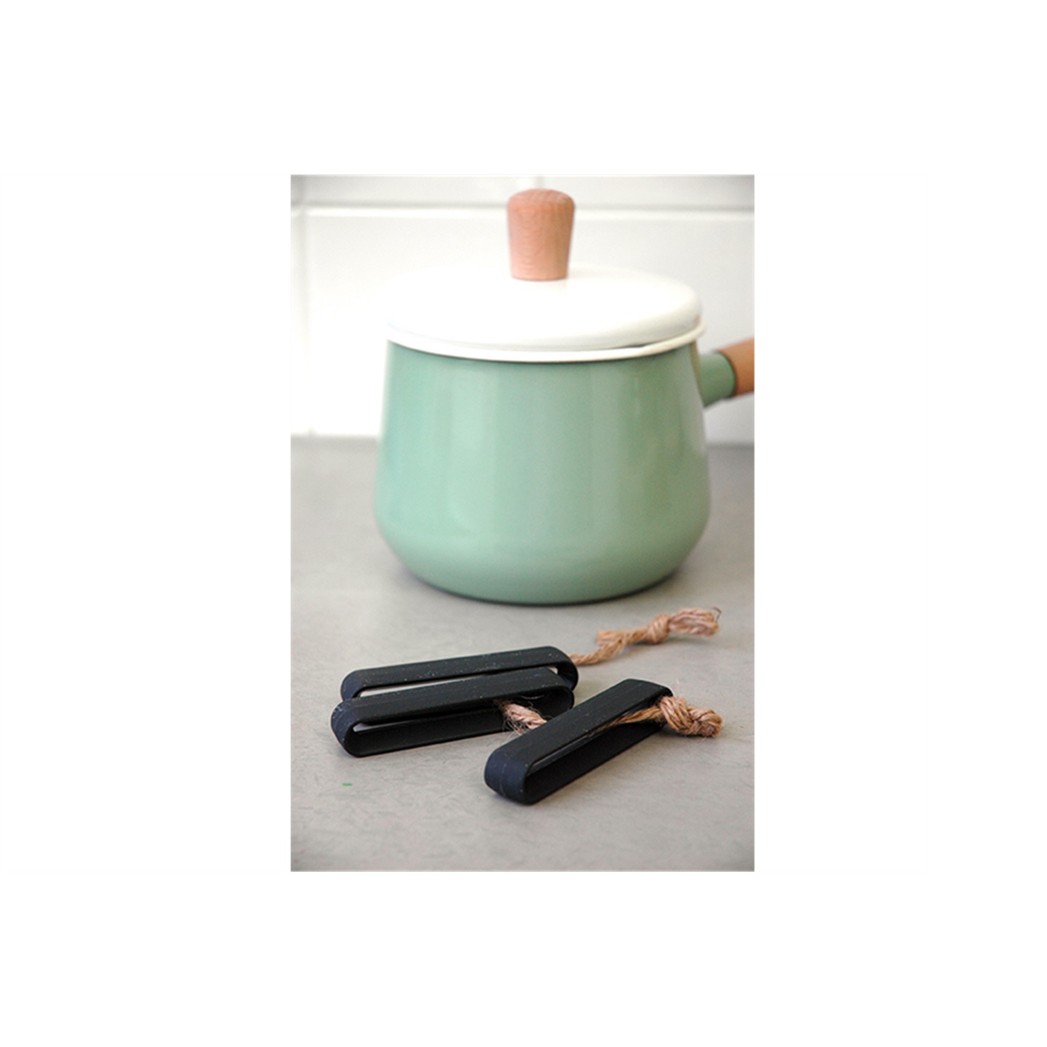 zuperzozial-stick-heat-onderzetter-powder-blue