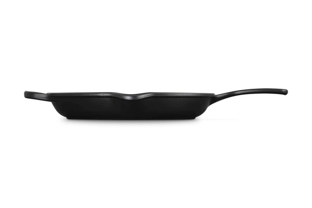 le-creuset-signature-skillet-30cm-mat-zwart5.jpg