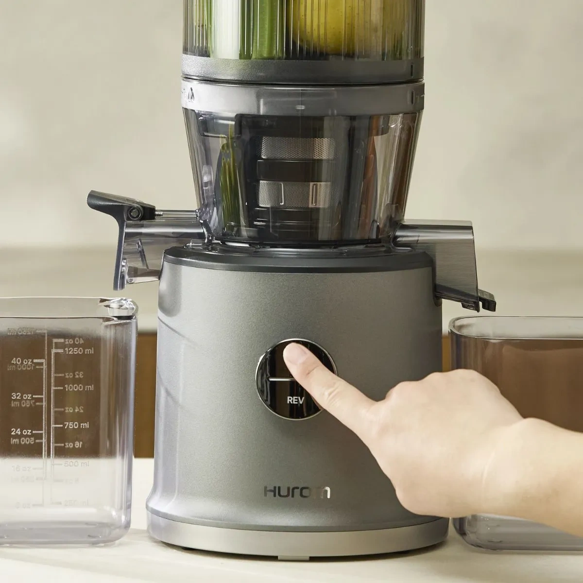 hurom-slowjuicer-h80-st-matt-titanium-grey6.jpg