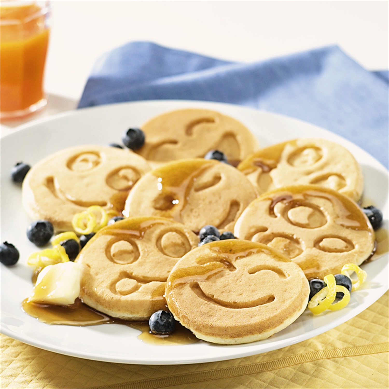 nordic-ware-smiley-face-pannenkoekenpan-7-vaks