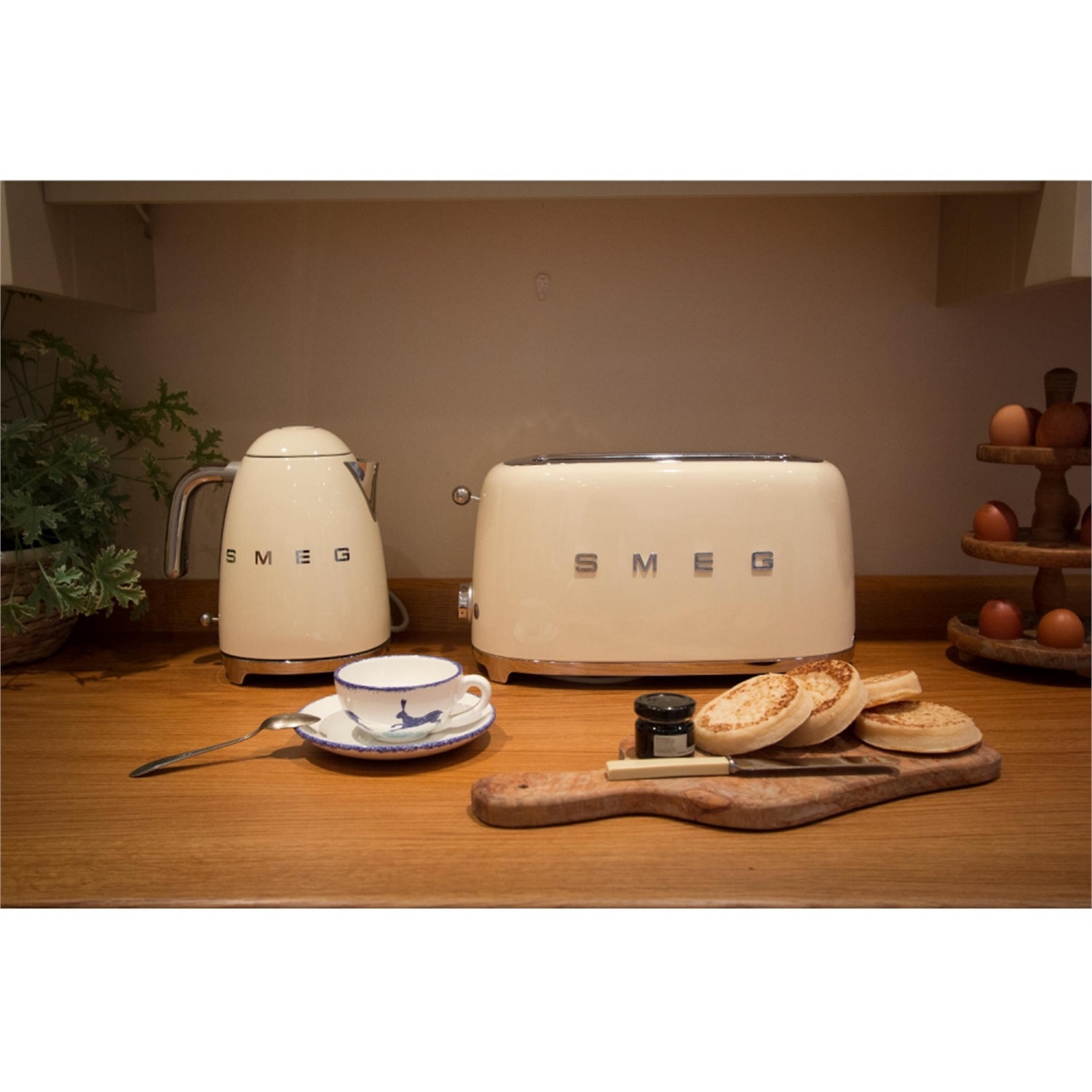 smeg-broodrooster-2x4-tsf02creu-creme