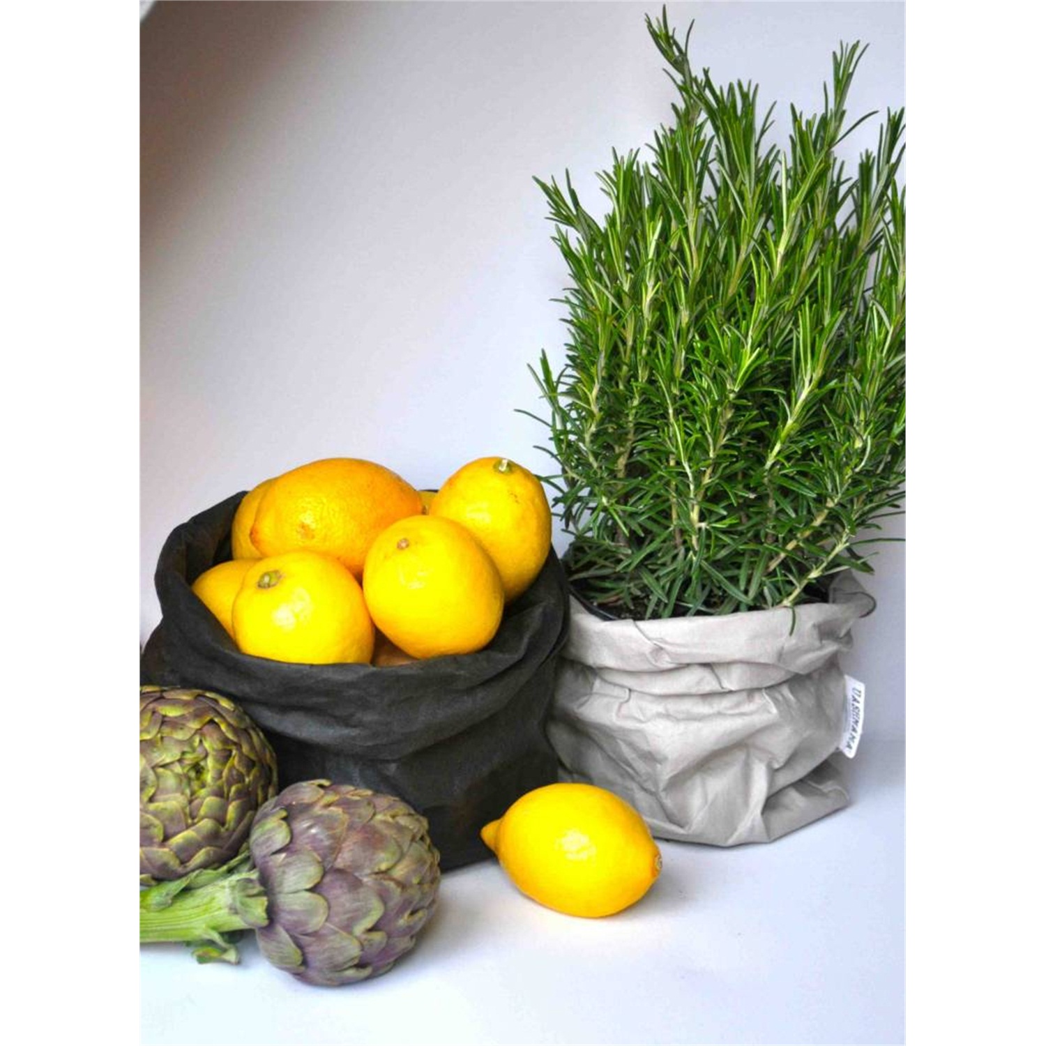 uashmama paper bag large zwart