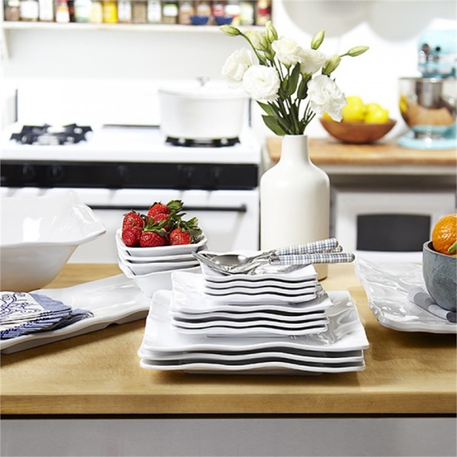 q-squared-nyc-ruffle-rechthoekig-visbord-35x17cm-wit