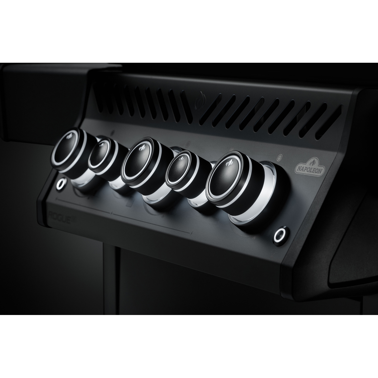 napoleon-phantom-rogue-se-425-rsib-gasbarbecue-matzwart