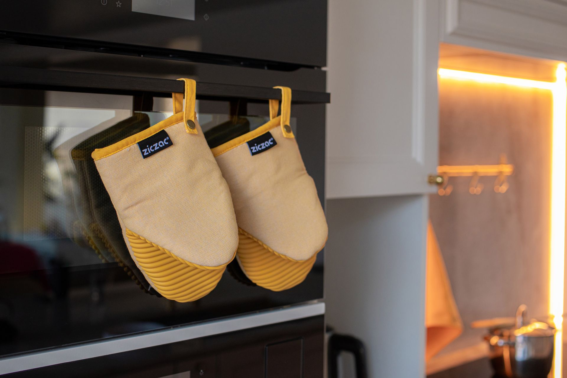 tiseco-gripper-ovenwant-silo-2-stuks-yellow3.jpg