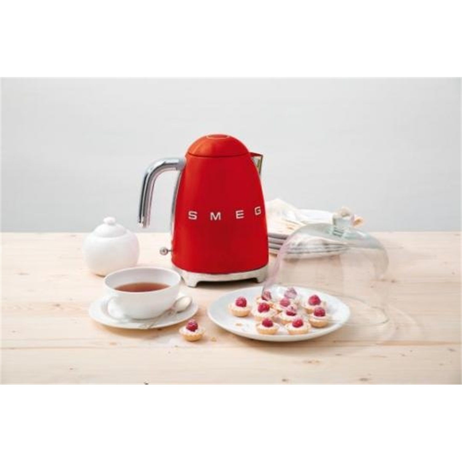 smeg-waterkoker-klf03rdeu-rood