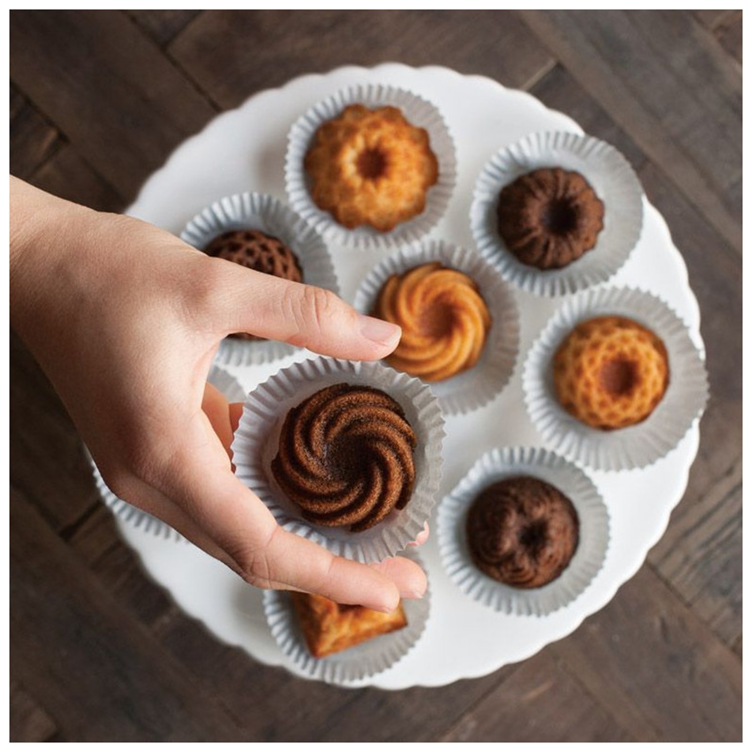 nordic-ware-bundt-charms-mini-tulbandvorm-12-vaks-goud