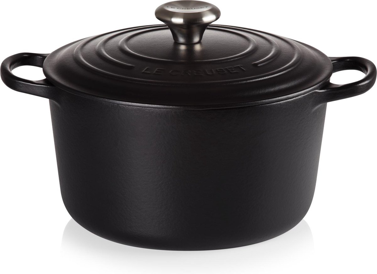 le-creuset-signature-braadpan-hoog-24cm-mat-zwart