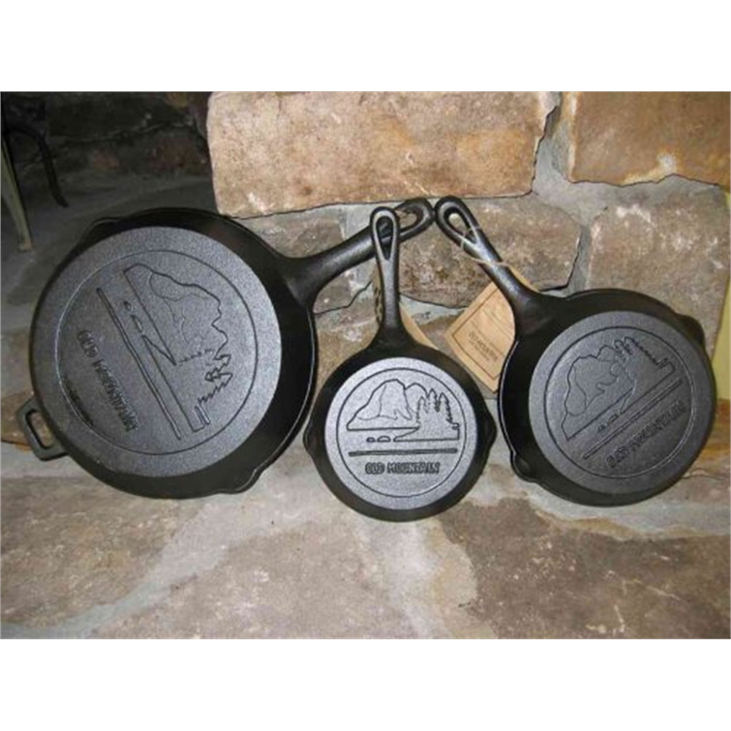 old-mountain-preseasoned-gietijzeren-koekenpannenset-16-20-en-26cm