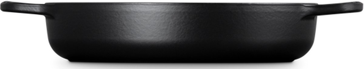 le-creuset-signature-serveerpan-28cm-mat-zwart3.jpg
