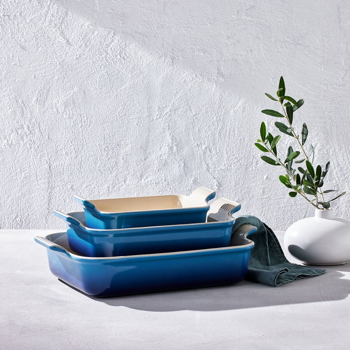 le-creuset-stoneware-ovenschaal-rechthoekig-32x25cm-azure_40