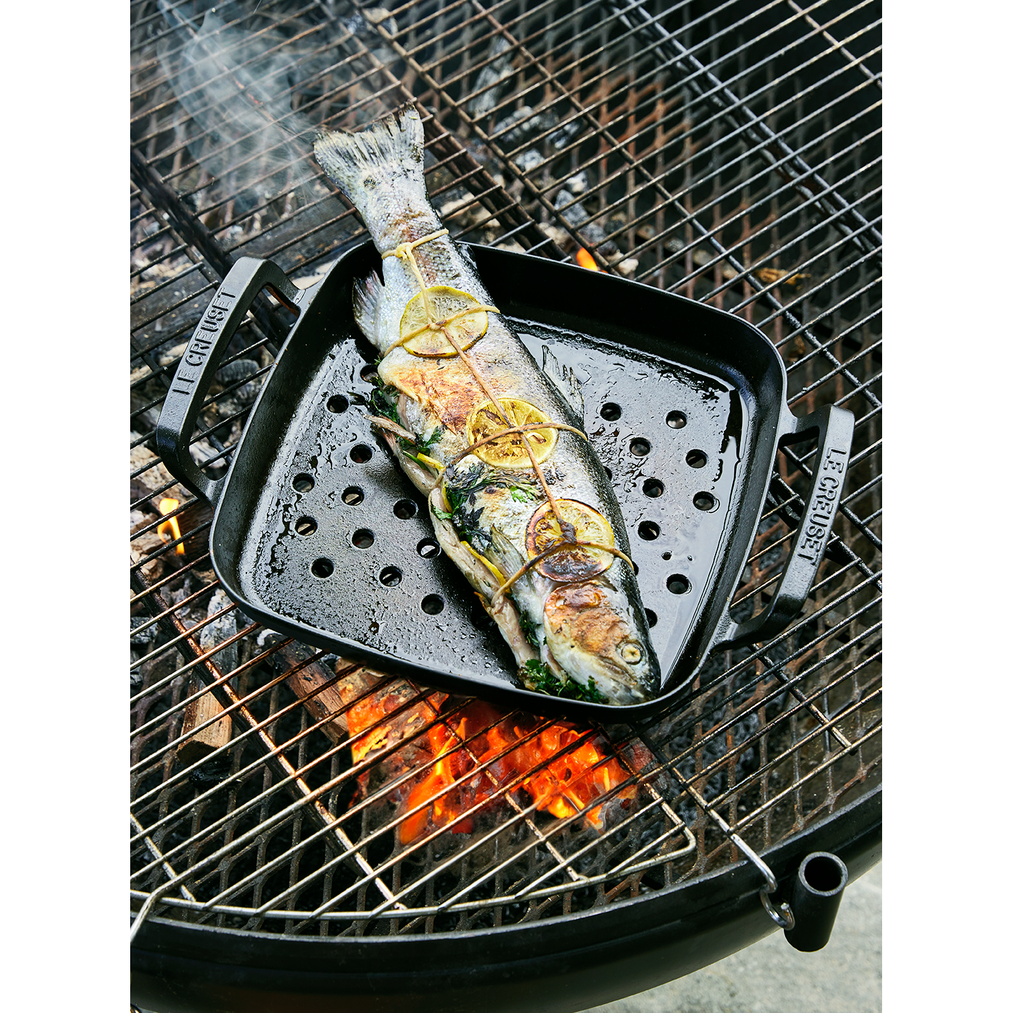 le-creuset-bbq-grillmand-sfeer-1.png