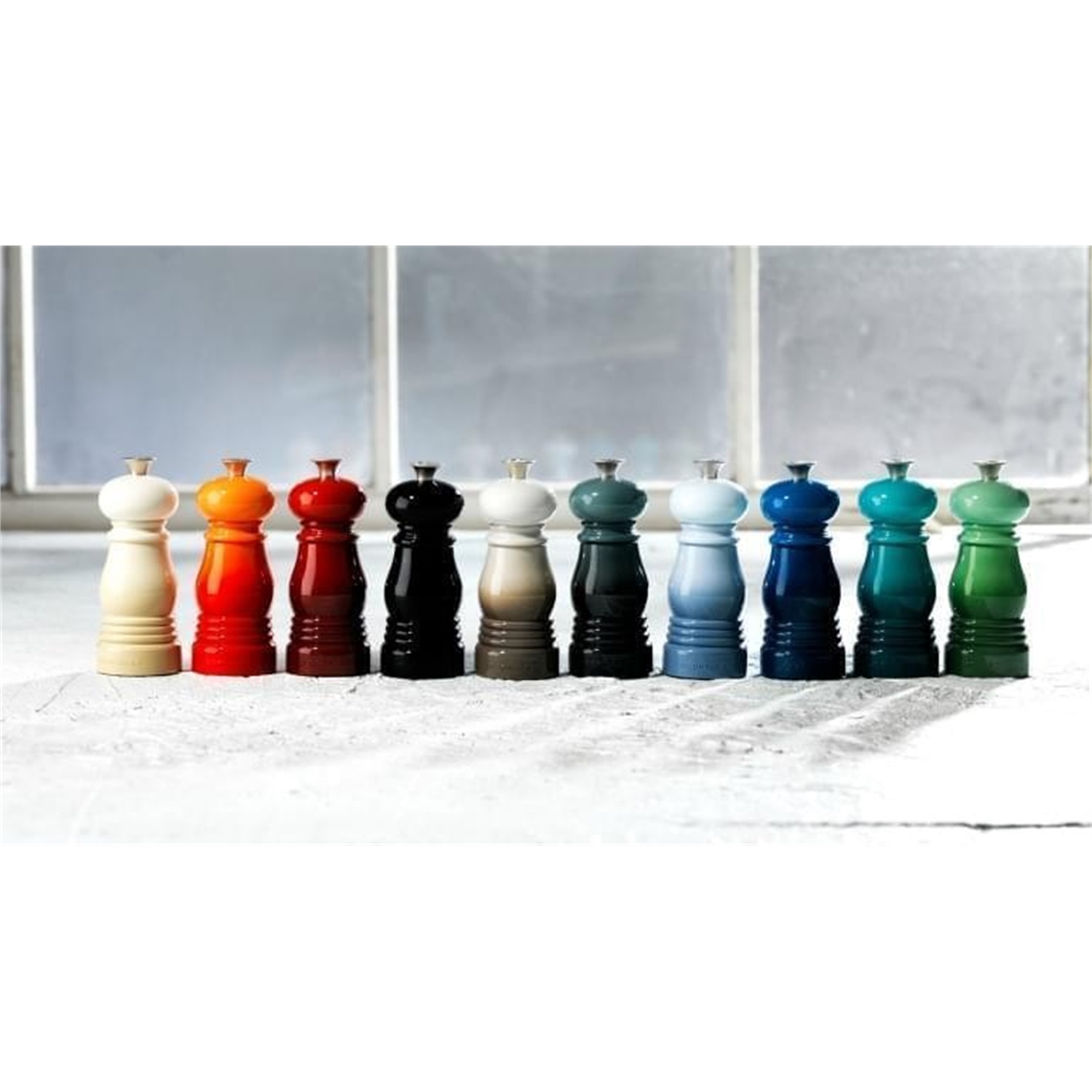 le-creuset-petite-peper-en-zoutmolenset-11cm-oranjerood