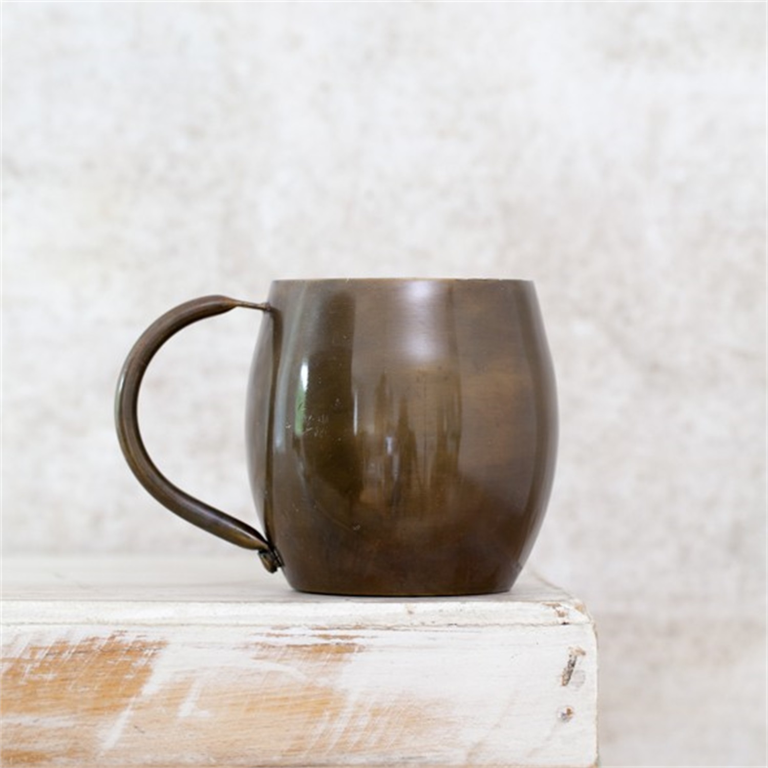 dassie-artisan-aged-brass-moscow-mule-beker