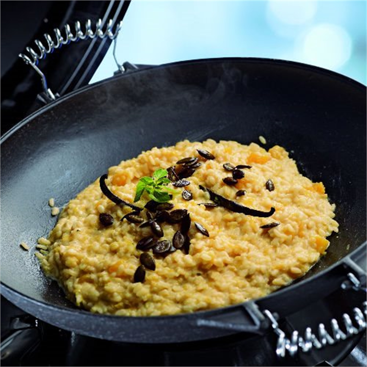 outdoorchef-gietijzeren-wok-35cm