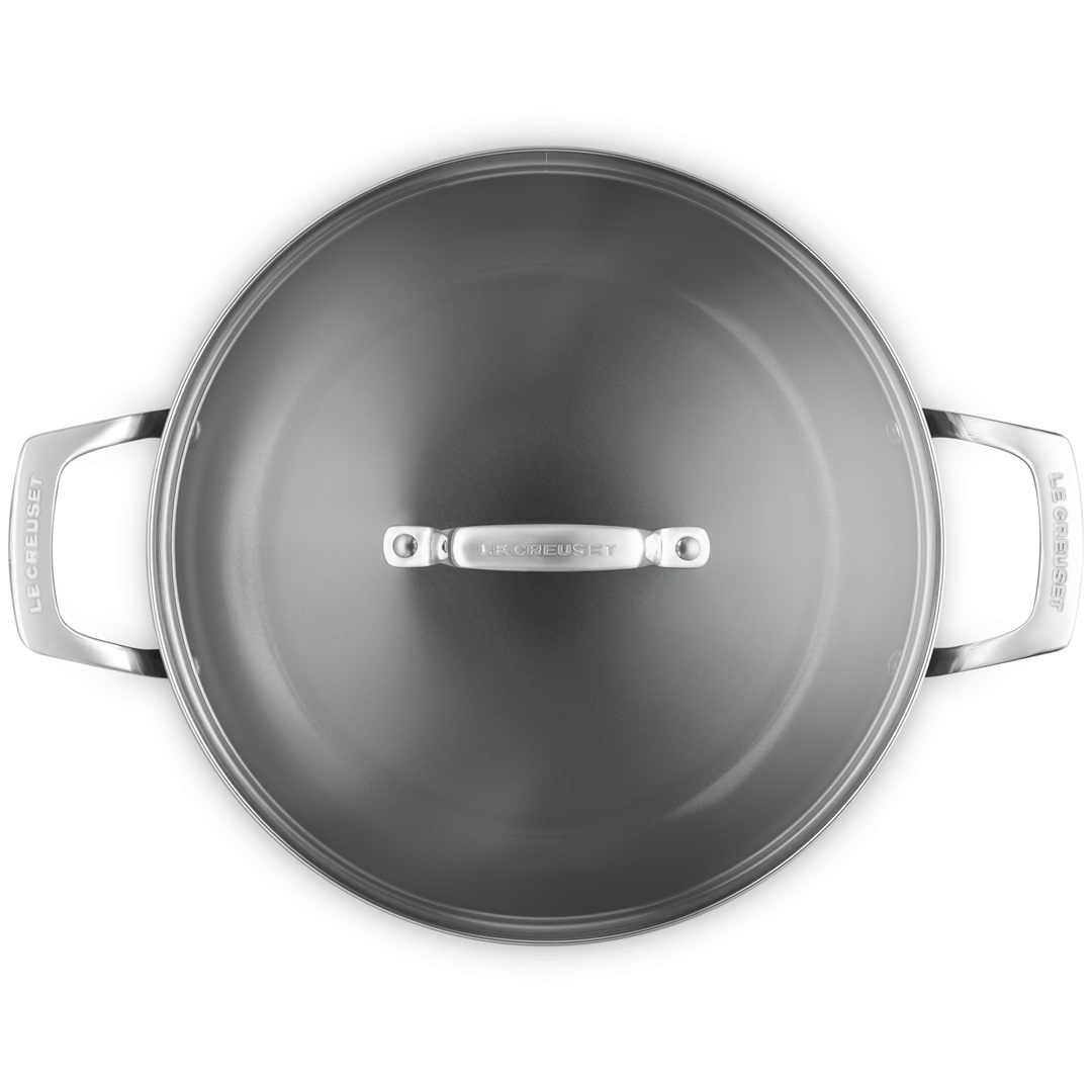 kookpunt-le-creuset-essential-non-stick-ceramic-provençaalse-sauteerpan-met-glasdeksel,-28cm-5