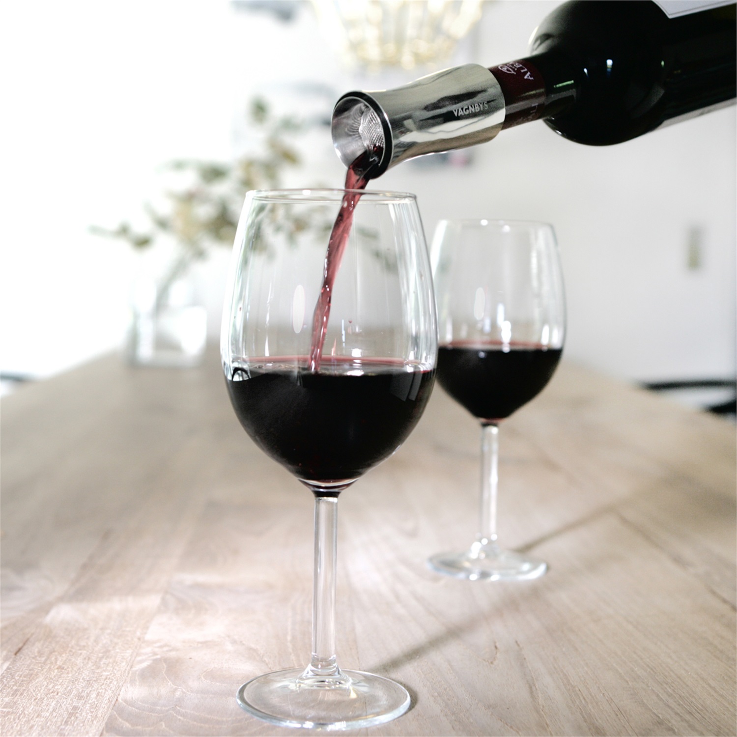 vagnbys-design-living-wine-decantiere-decanteerder