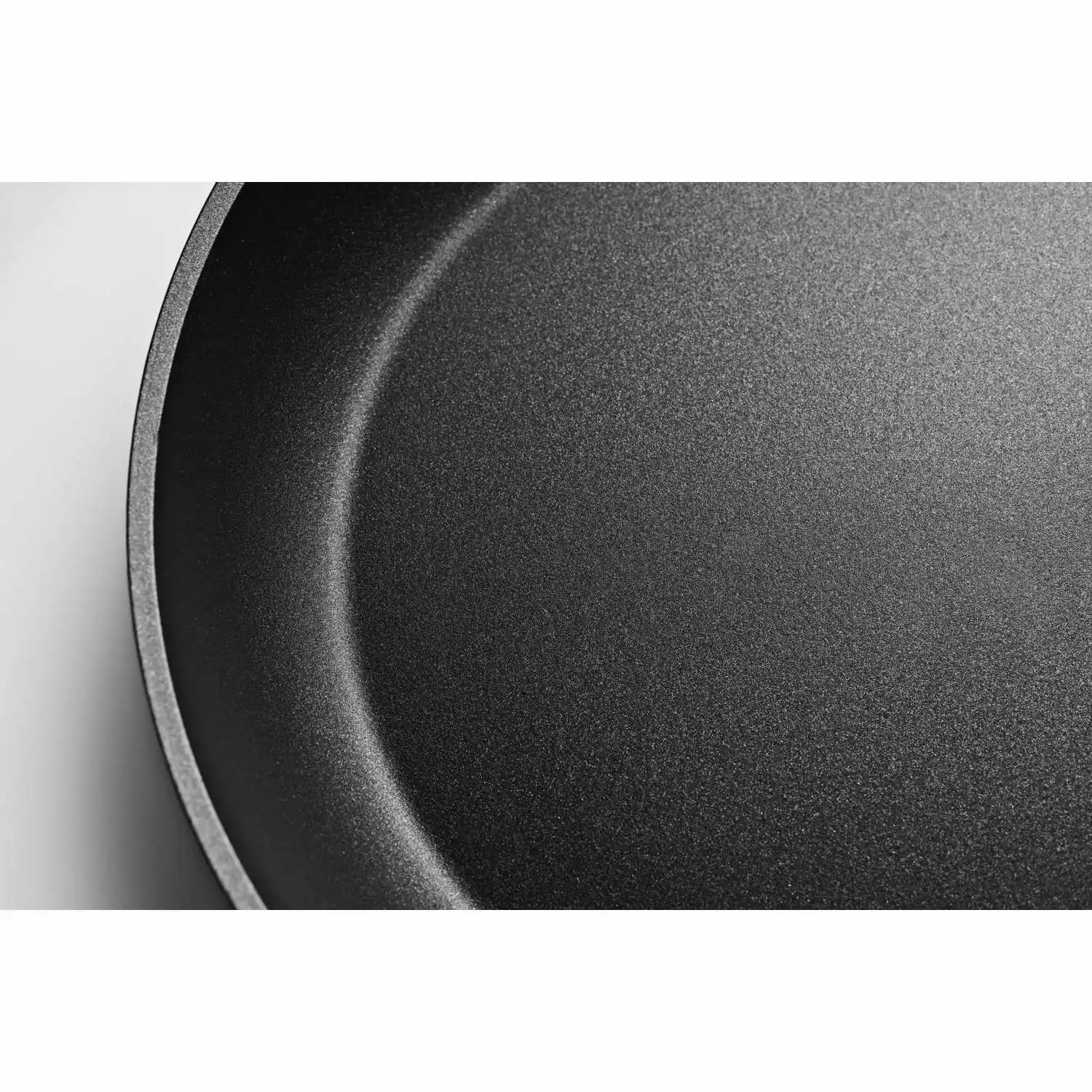 eva-solo-nordic-kitchen-koekenpan-24cm-zwart