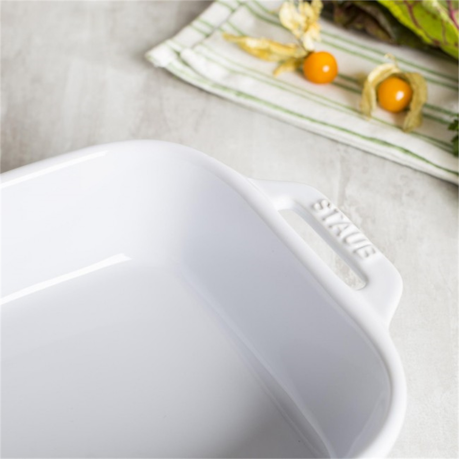 staub-ovenschaal-27x20cm-wit