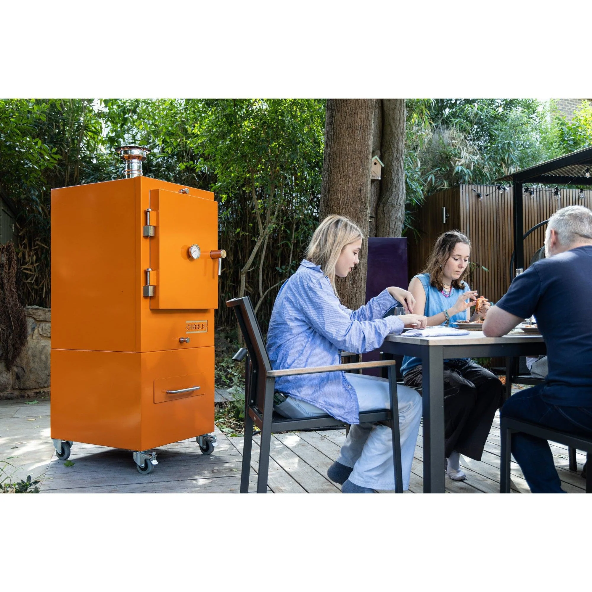 charlie-charcoal-oven-saffron_7webp