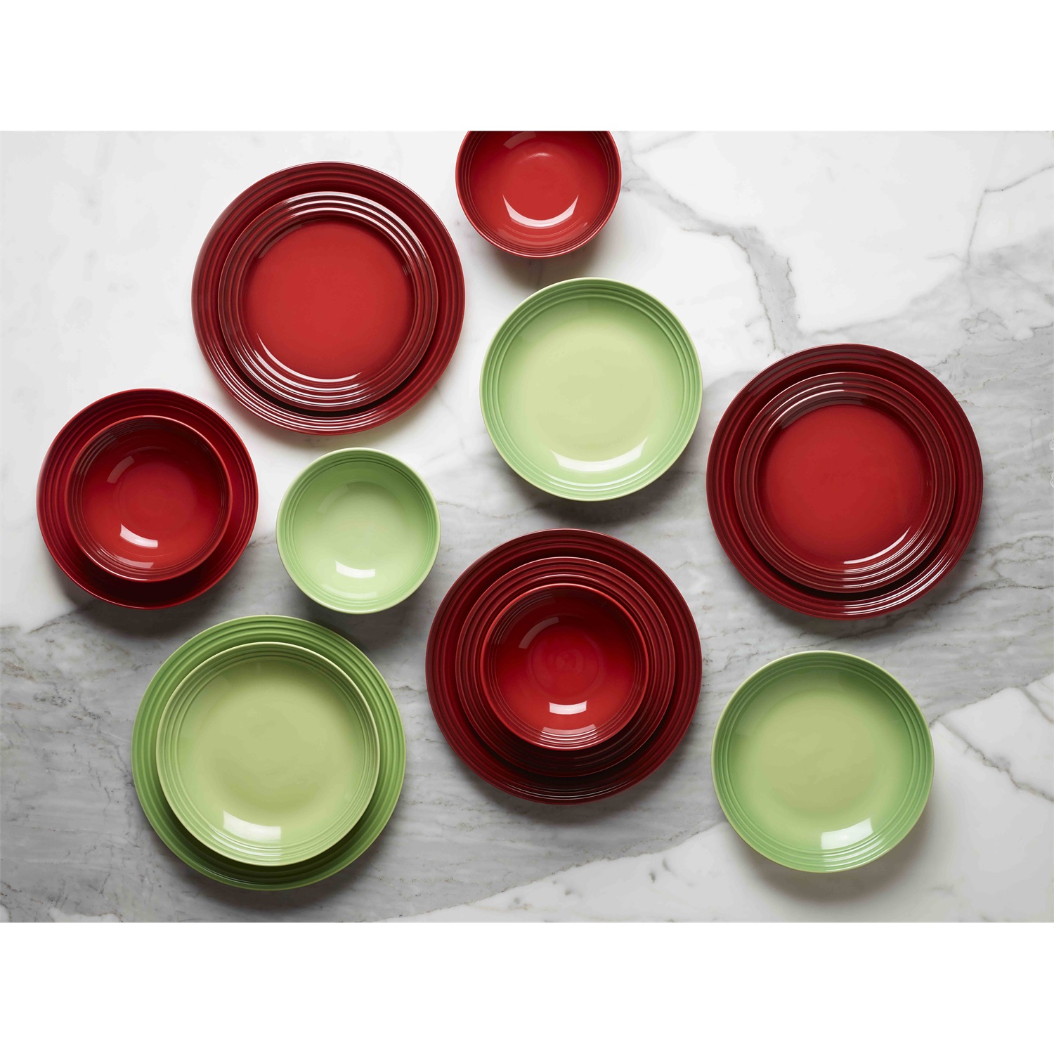 le-creuset-stoneware-ontbijtbord-22cm-kersenrood