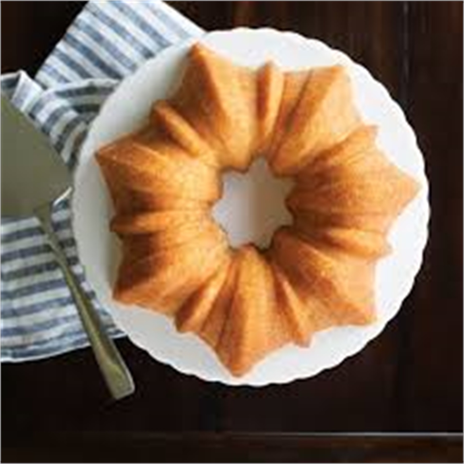 nordic-ware-solera-tulbandvorm-25cm-goud