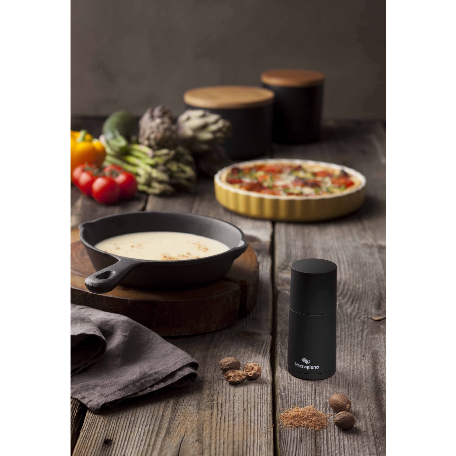 microplane-spice-mill-nootmuskaatmolen-zwart