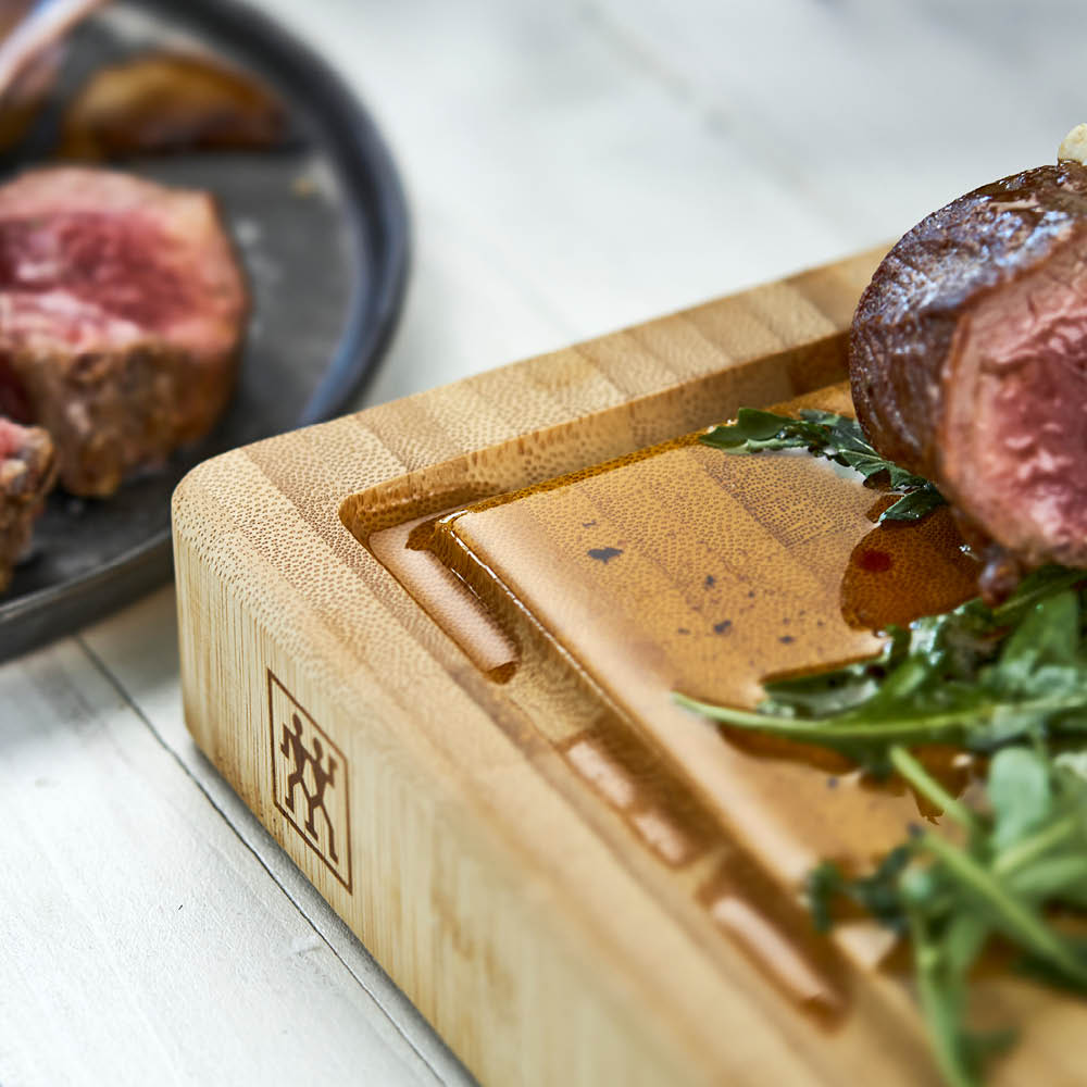 zwilling-twin-snijplank-25x18cm-bamboe_2jpeg