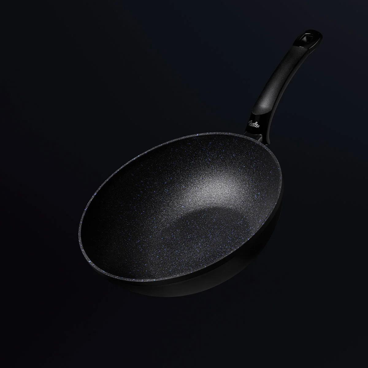 fissler-adamant-wokpan-28cm-sfeer-2.jpg