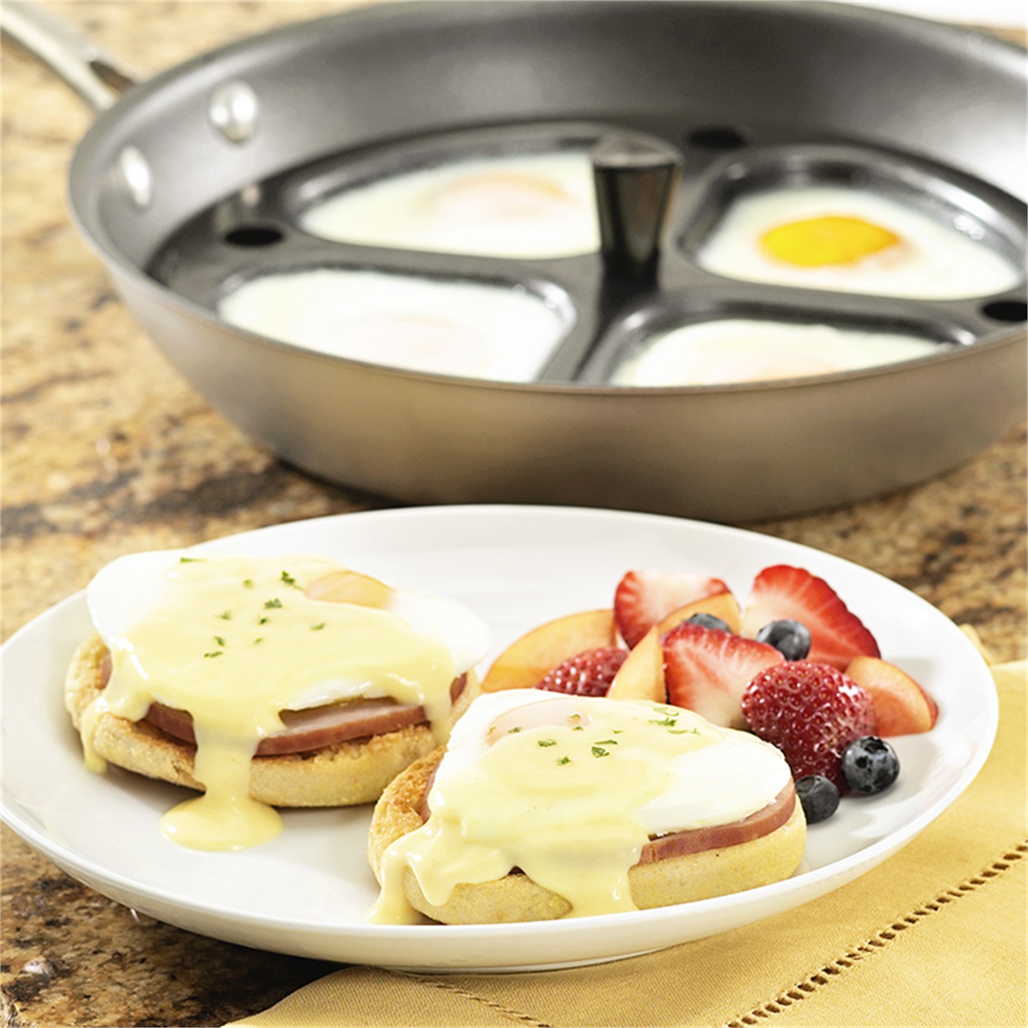 nordic-ware-non-stick-universal-egg-pocheerinzet-255-305cm
