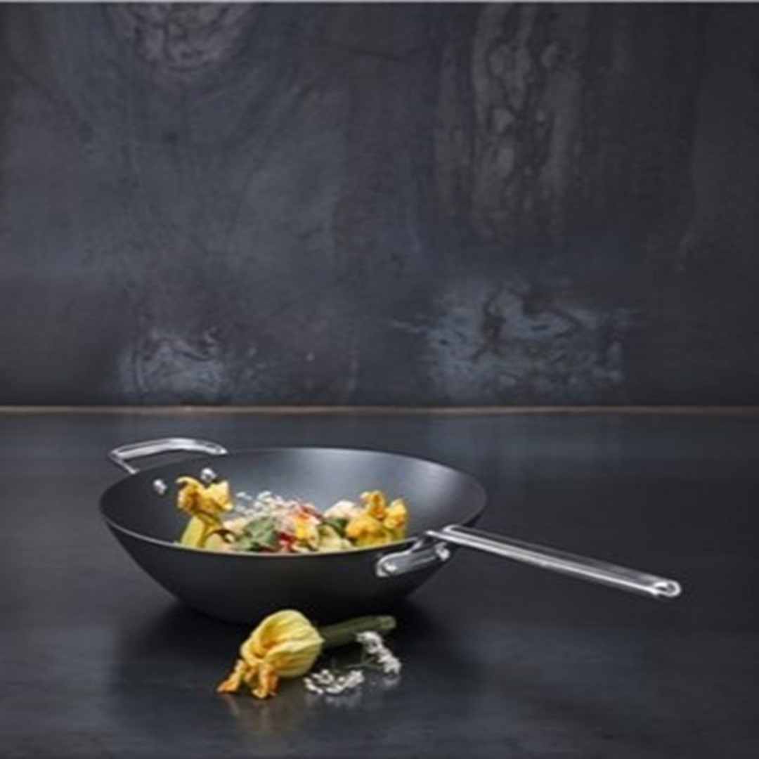 scanpan-black-iron-wok-30cm