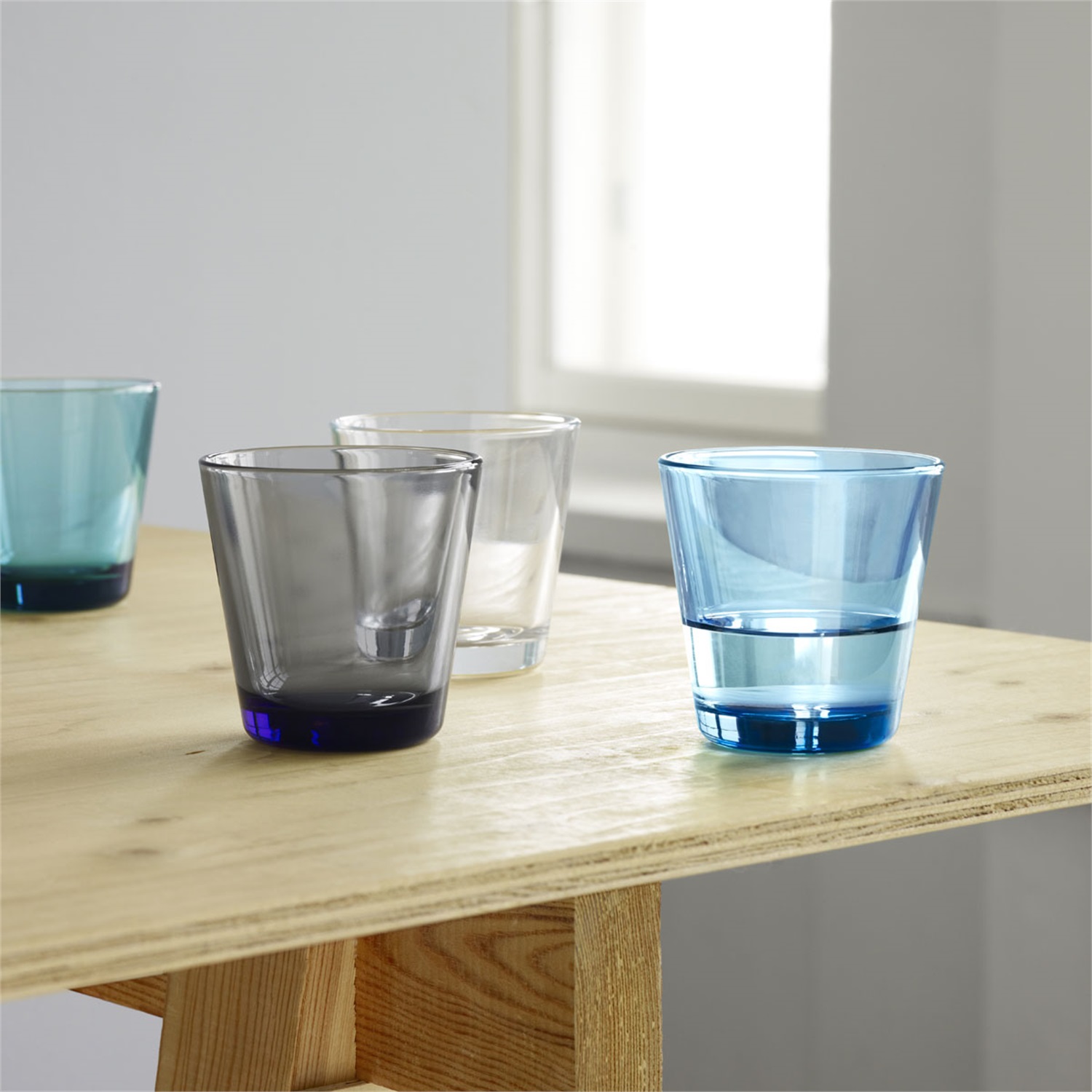 iittala-kartio-karaf-095l-grijs
