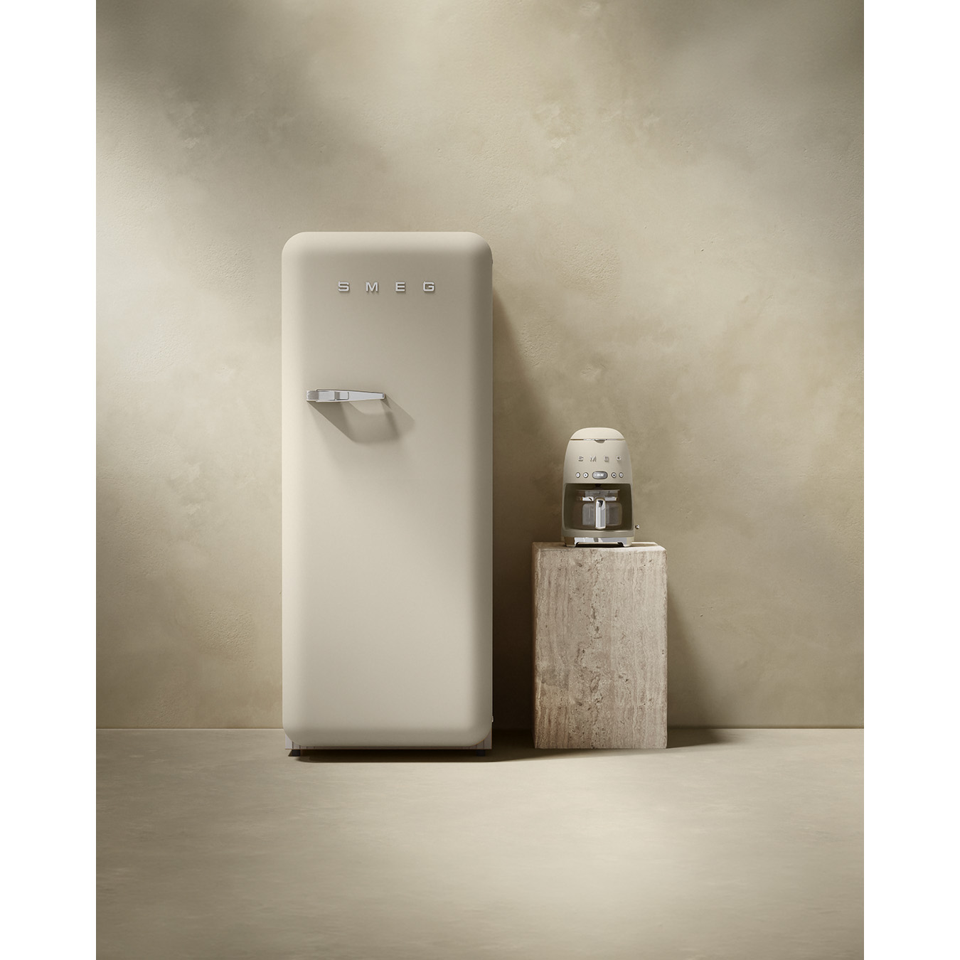 smeg-moonlight-sfeer-koelkast-koffie.jpg