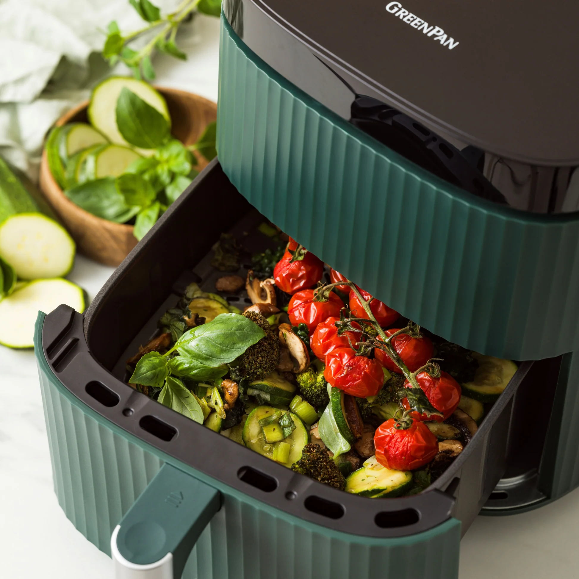 greenpan-silhouette-airfryer-xl-pine-green6.jpg