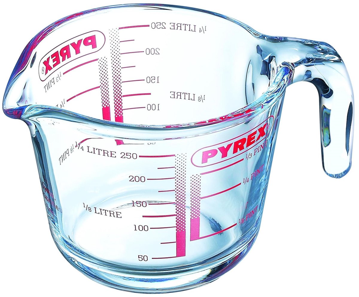 pyrex-classic-maatbeker-met-oor-0-5l.jpg