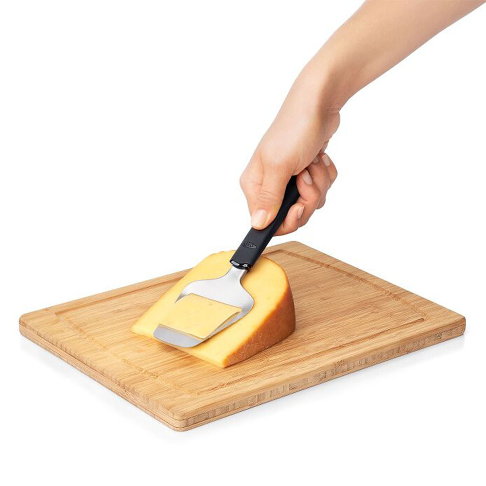 oxo-good-grips-non-stick-kaasschaaf-zwart2.jpg