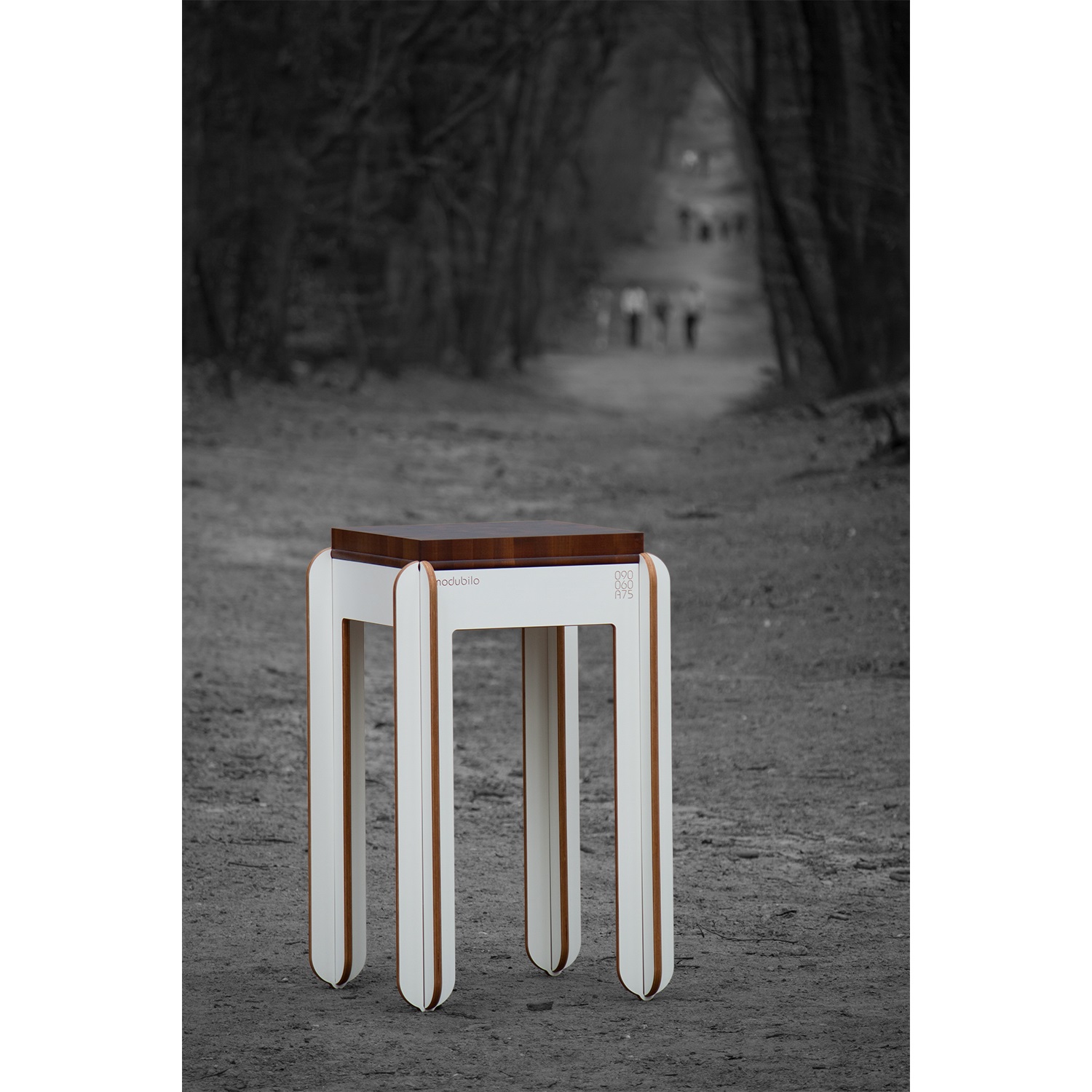 modubilo-statafel-hoog-met-acaciahouten-blad-105cm