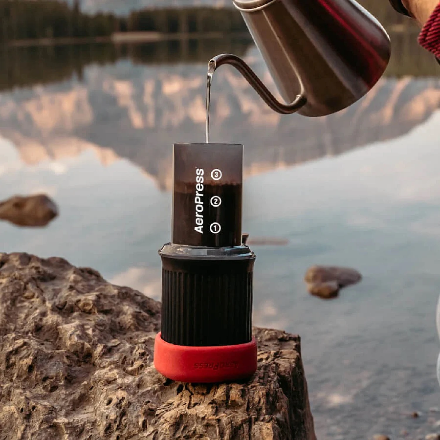 aerobie-aeropress-go-coffee-maker4.jpg