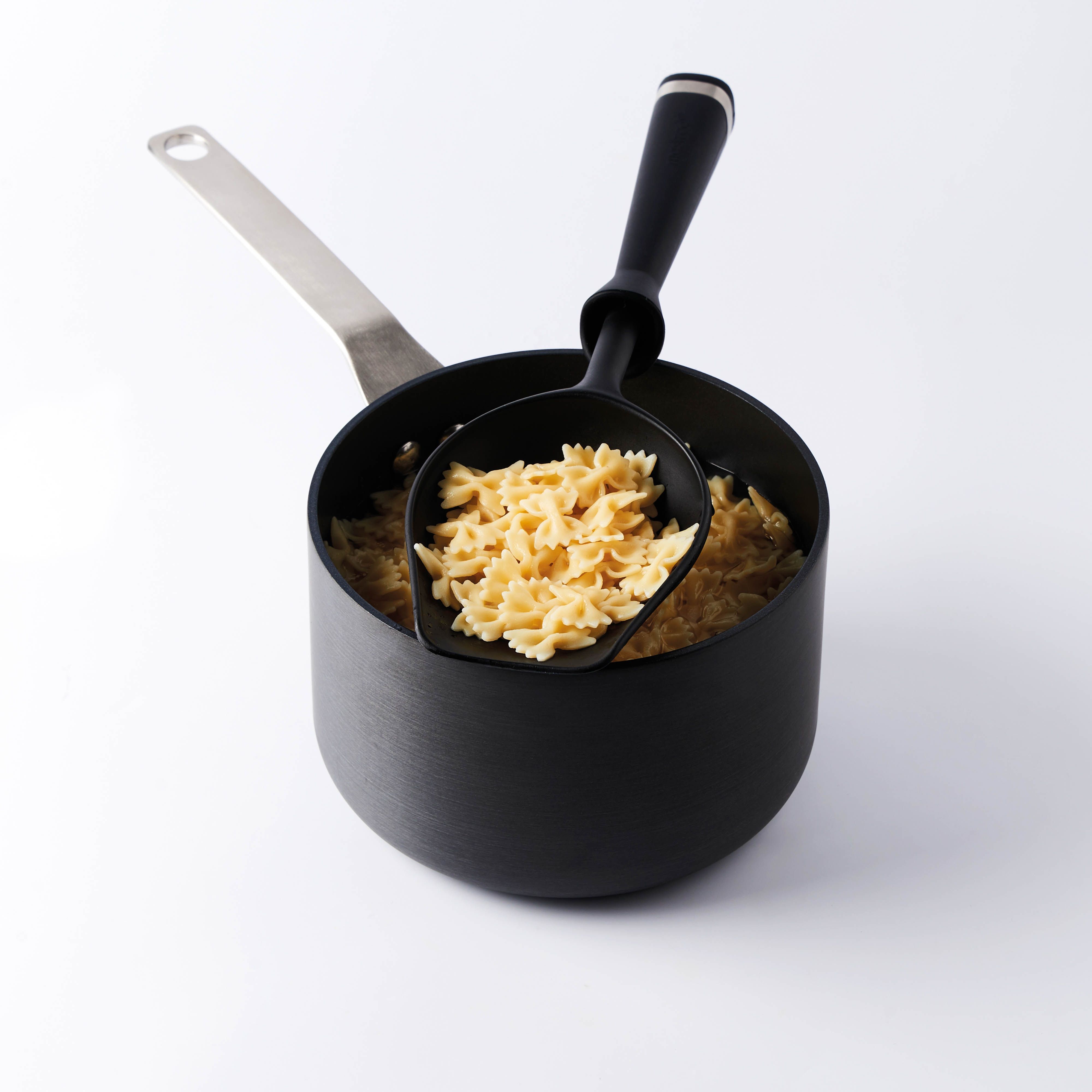 mastrad-stand-vergietlepel-f18800-zwart