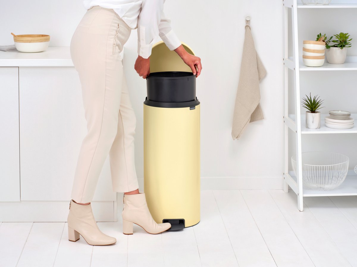 brabantia-newicon-pedaalemmer,-30l-mellow-yellow5