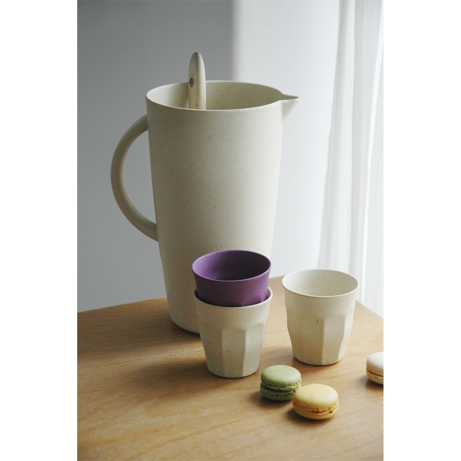 zuperzozial-smug-jug-karaf-25l-coconut-white