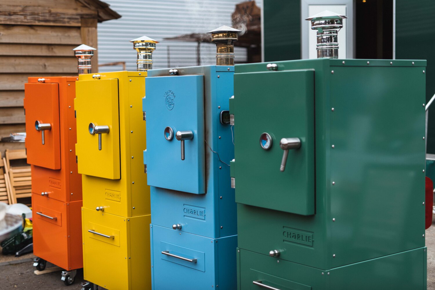 charlie-charcoal-oven-green-chili