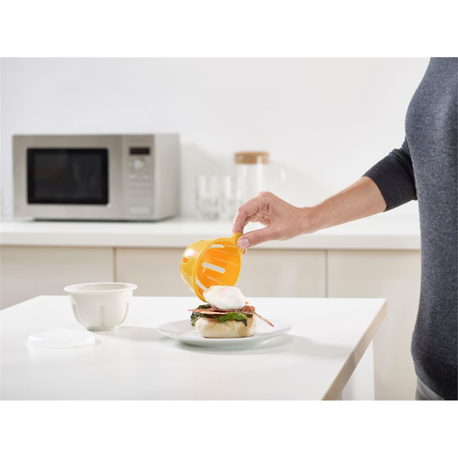 joseph-joseph-m-poach-magnetron-eipocheerder-geel