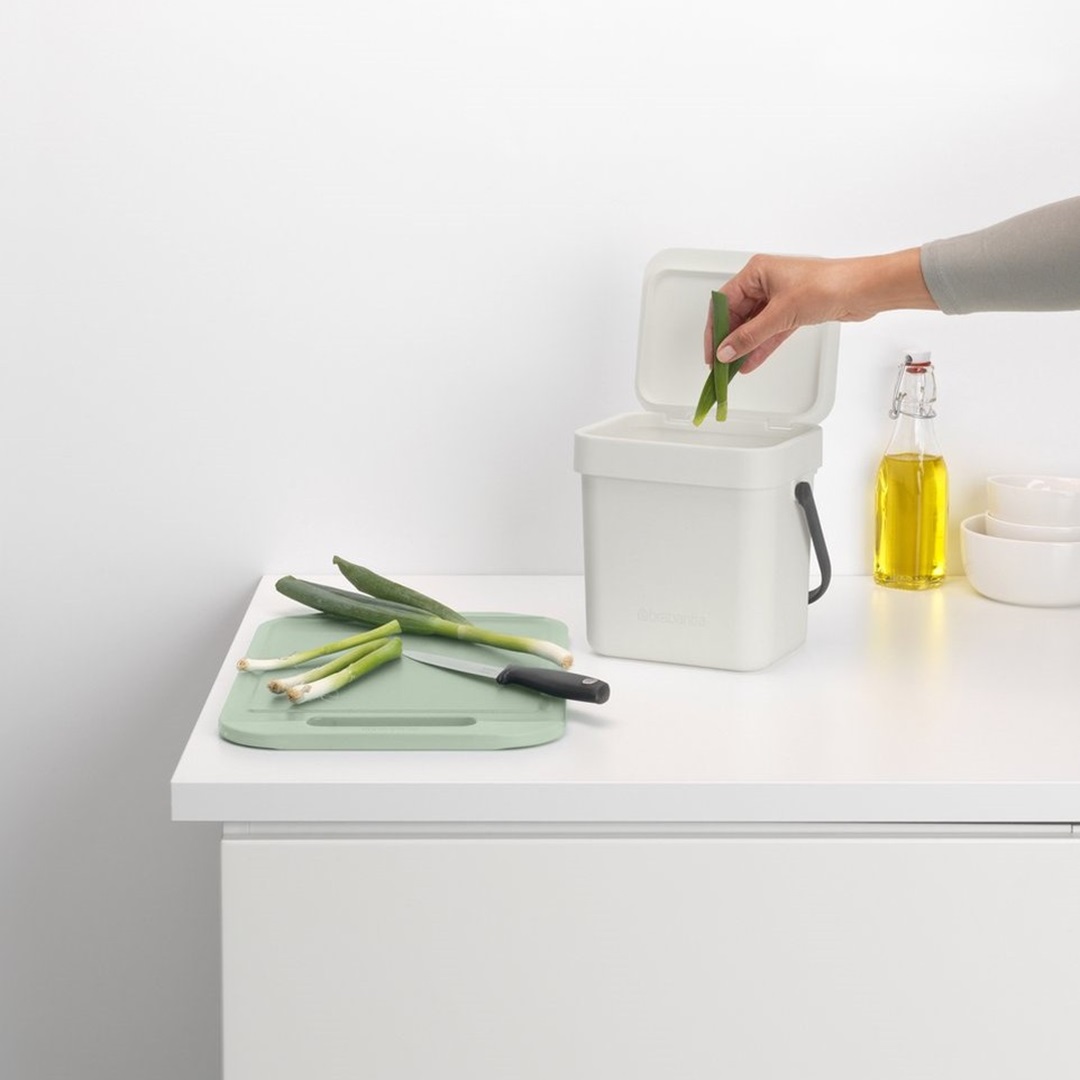 brabantia-sort-go-afvalemmer-3l-light-grey