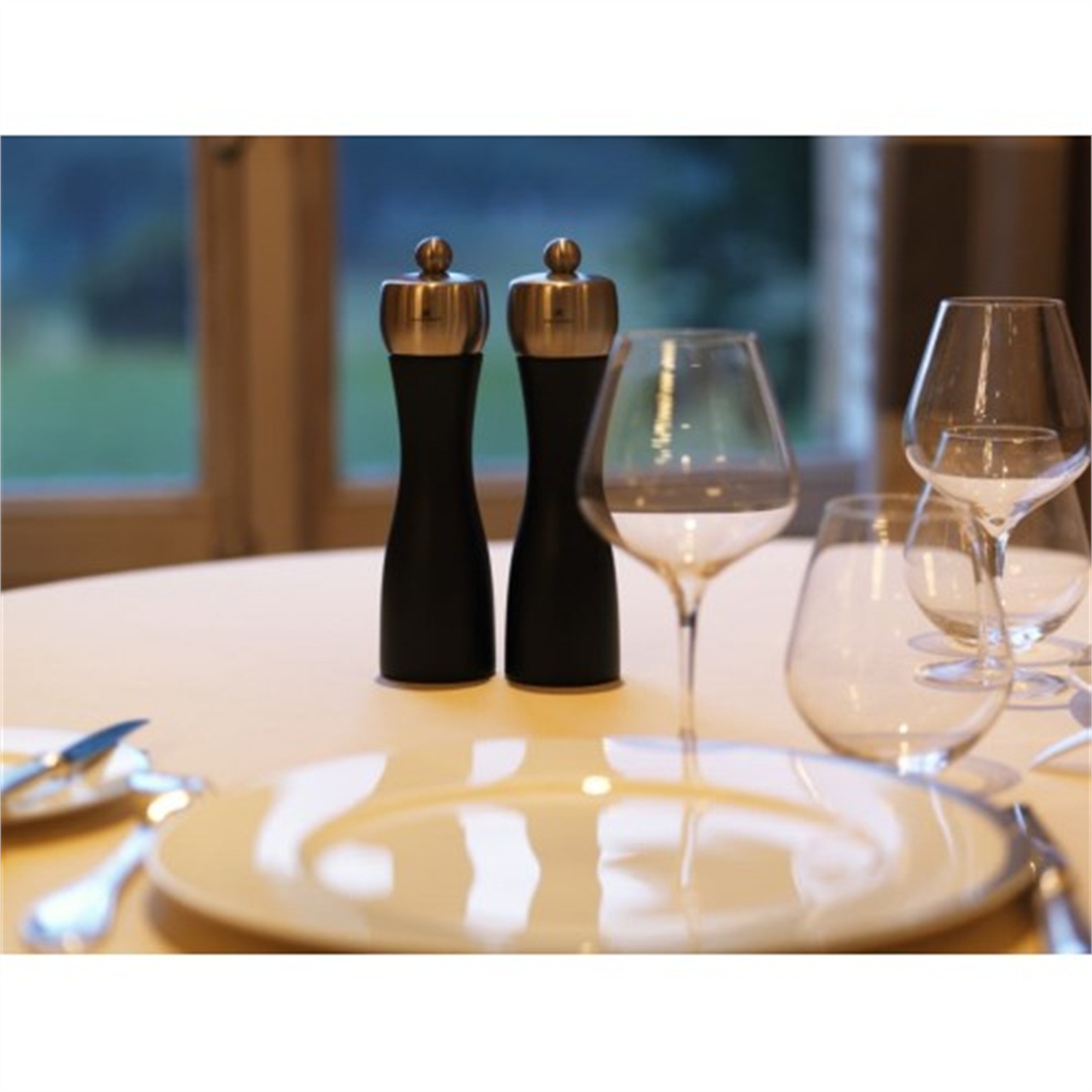 peugeot-fidji-noir-pepermolen-15cm