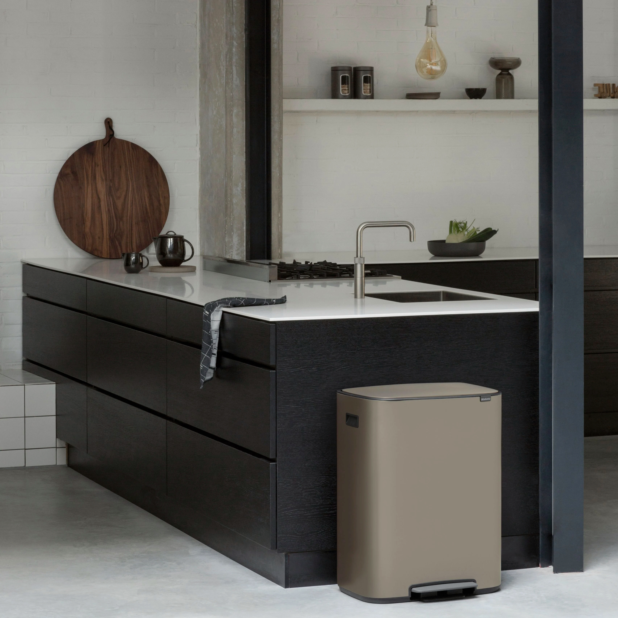 brabantia-bo-pedaalemmer-2-x-30l-platina_11