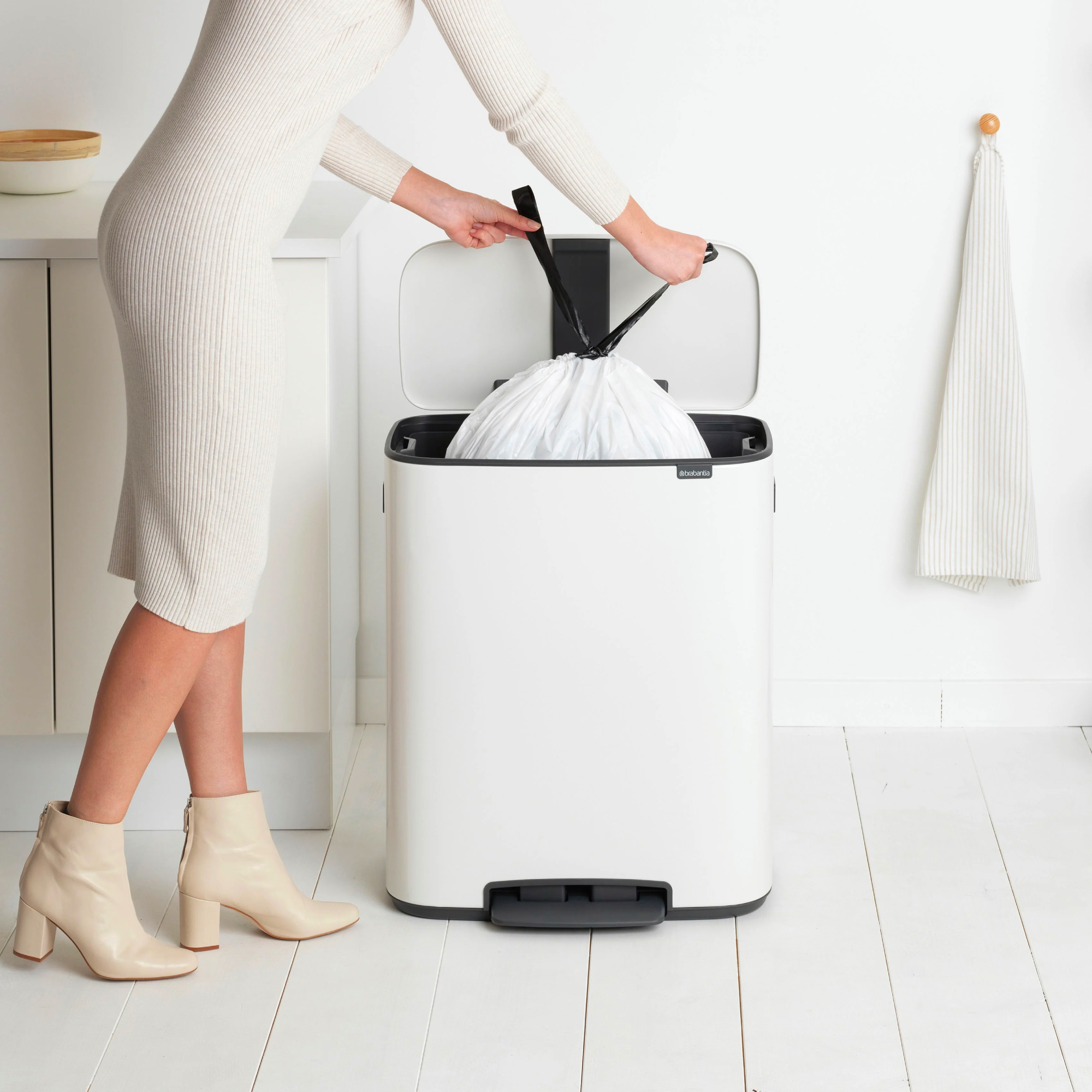 brabantia-bo-pedaalemmer-60l-wit