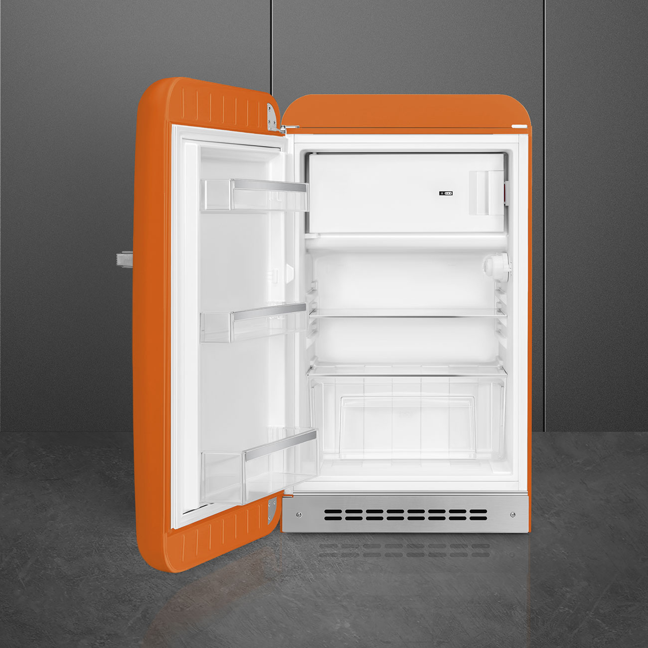 smeg-jaren-50-koelkast-met-vriesvak-fab10lor6-oranje-linksdraaiend2.jpg