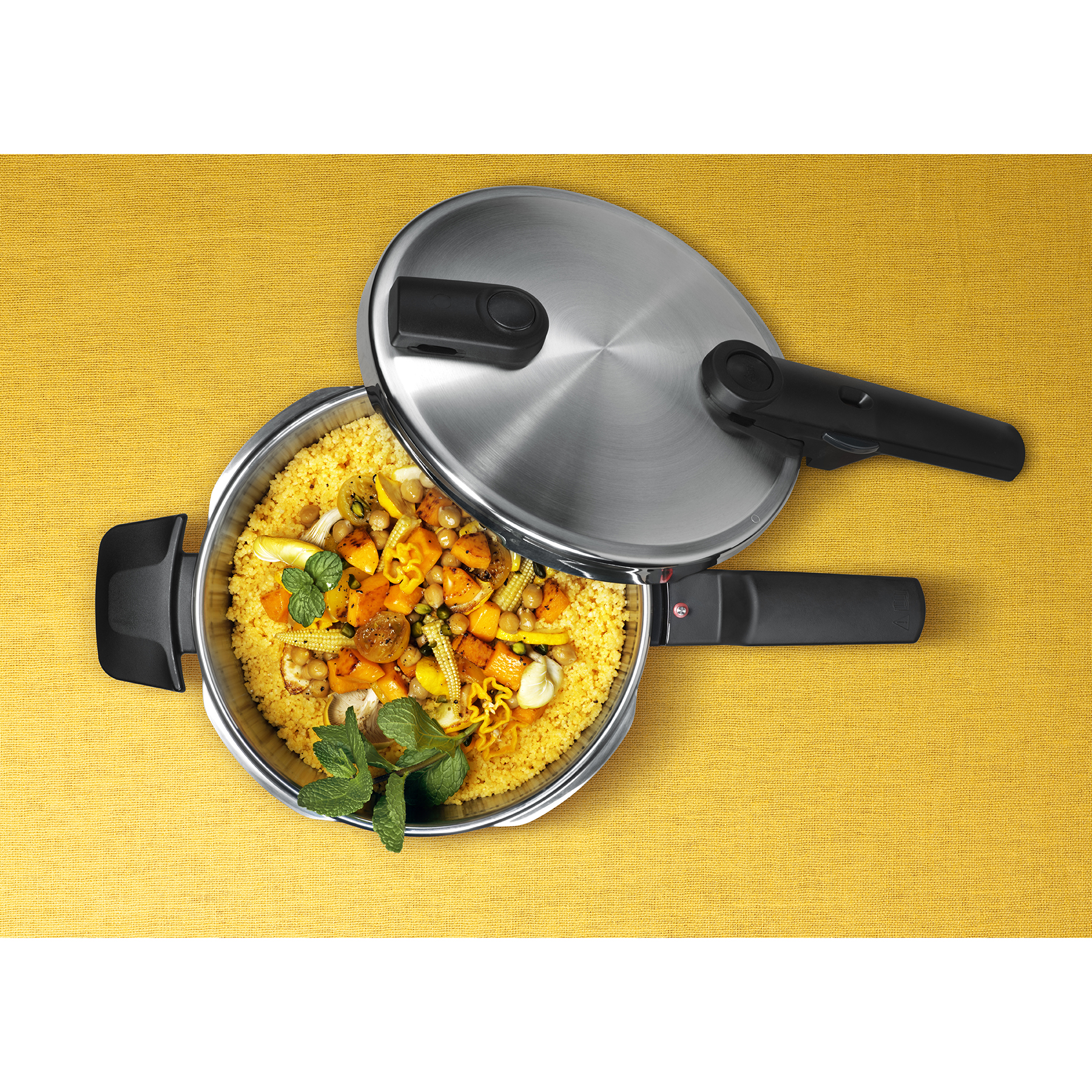 fissler-vitaquick-premium-sfeer-geel.jpg